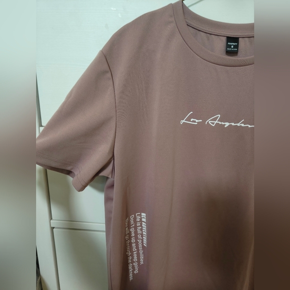 Men's Medium T-Shirt - New - Picture 2 of 6